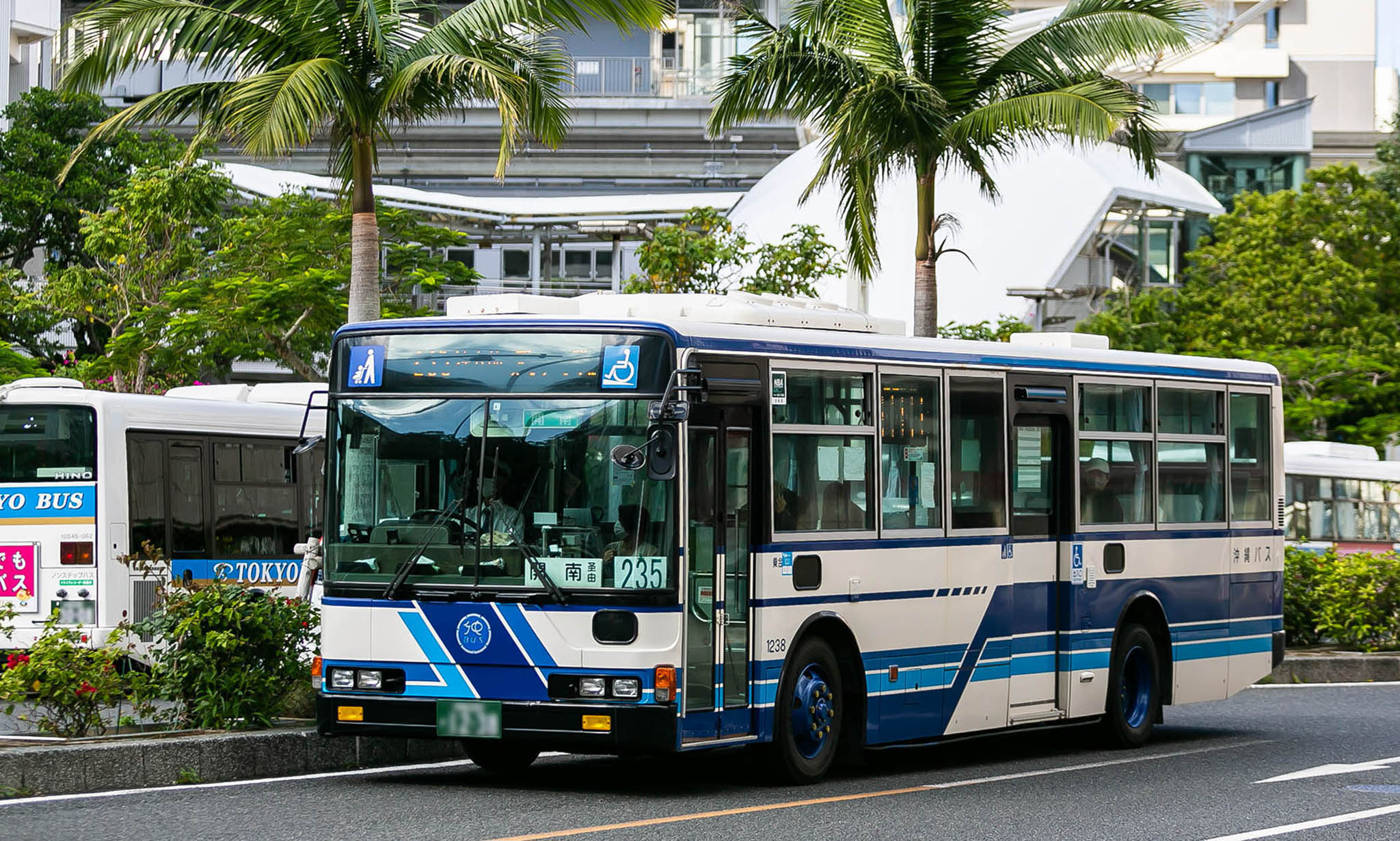 okinawa by bus