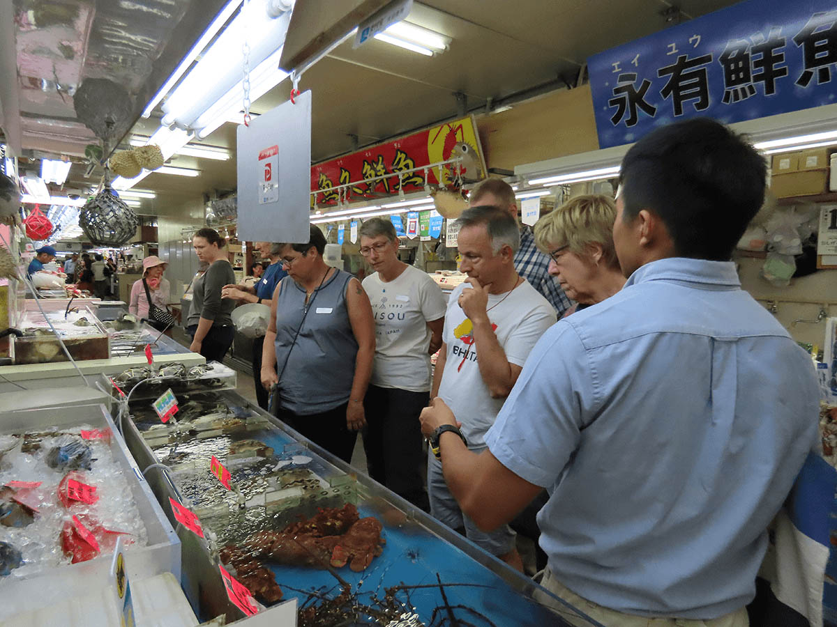 fresh seafood market naha