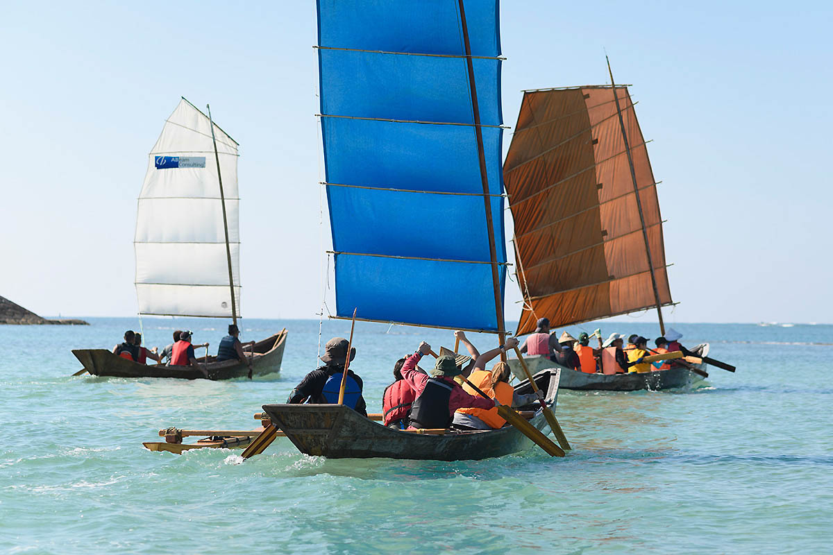 sabani boats on the water