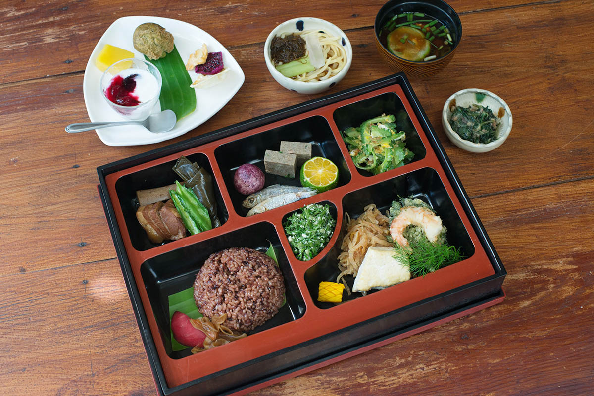 emi no mise meal