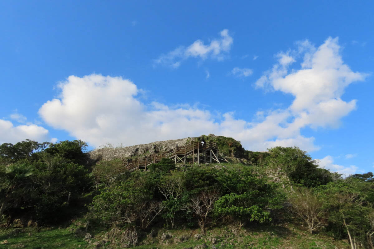 tamagusuku castle ruins scenery