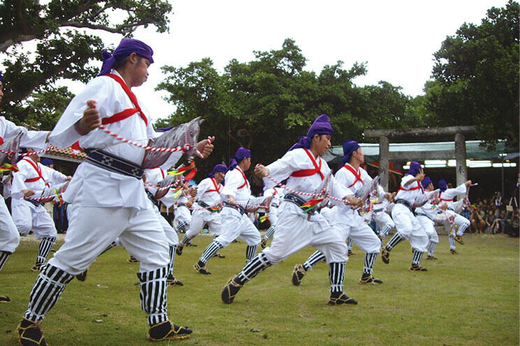 taketomi island tanadui festival