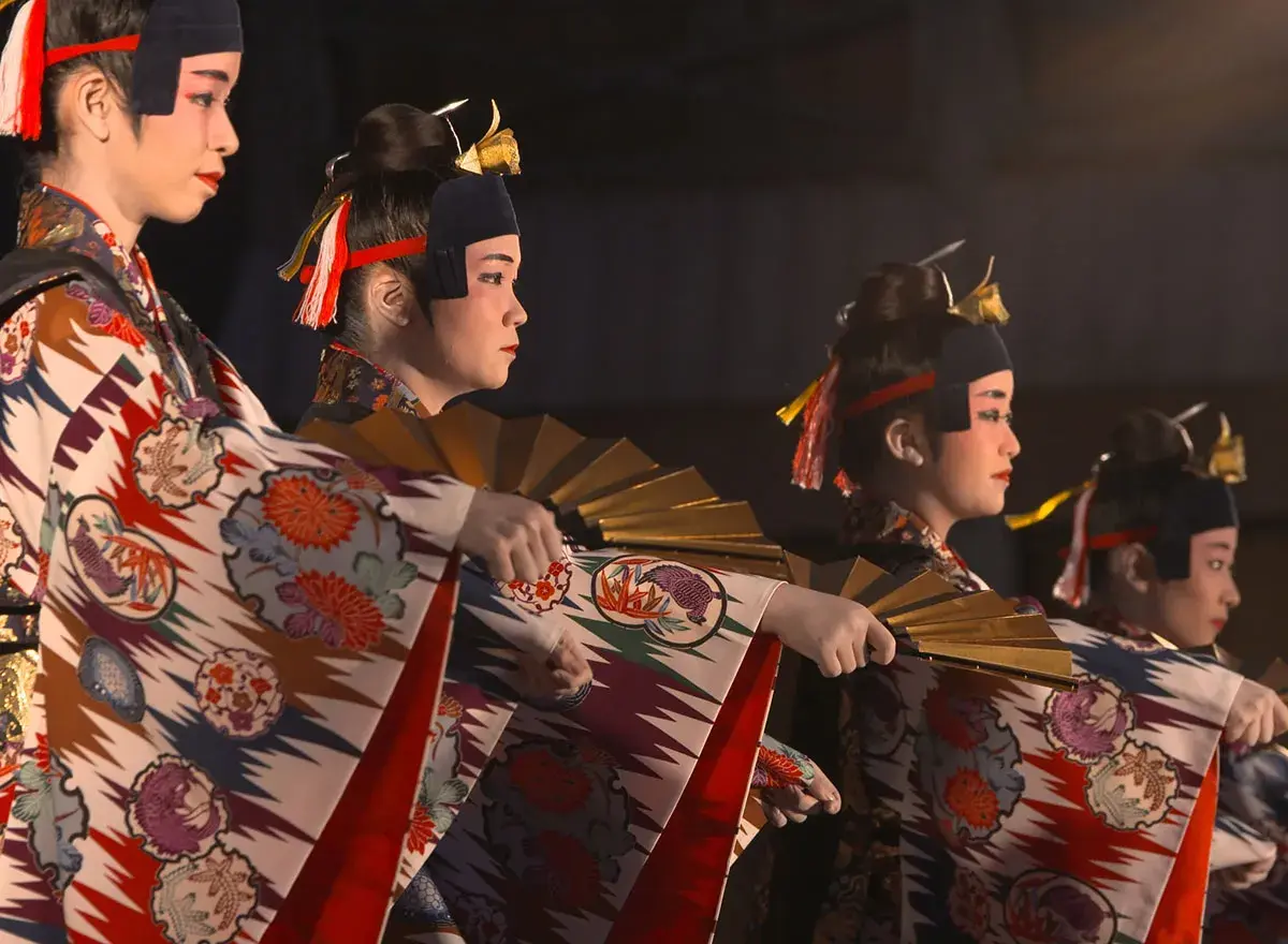 kumiodori-ryukyuan dance