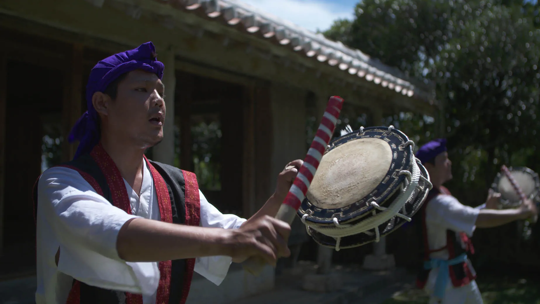 traditional eisa dancing