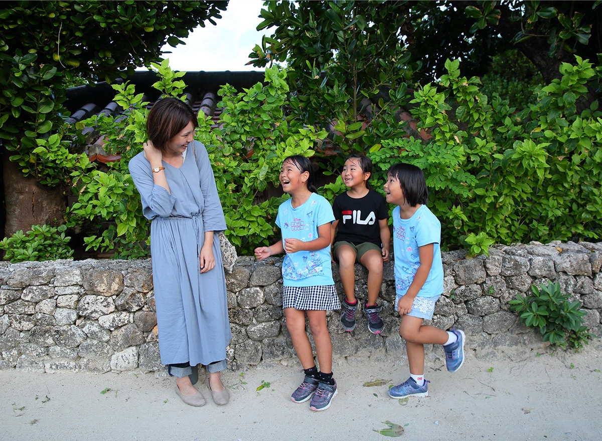 friendly chats in tonaki island