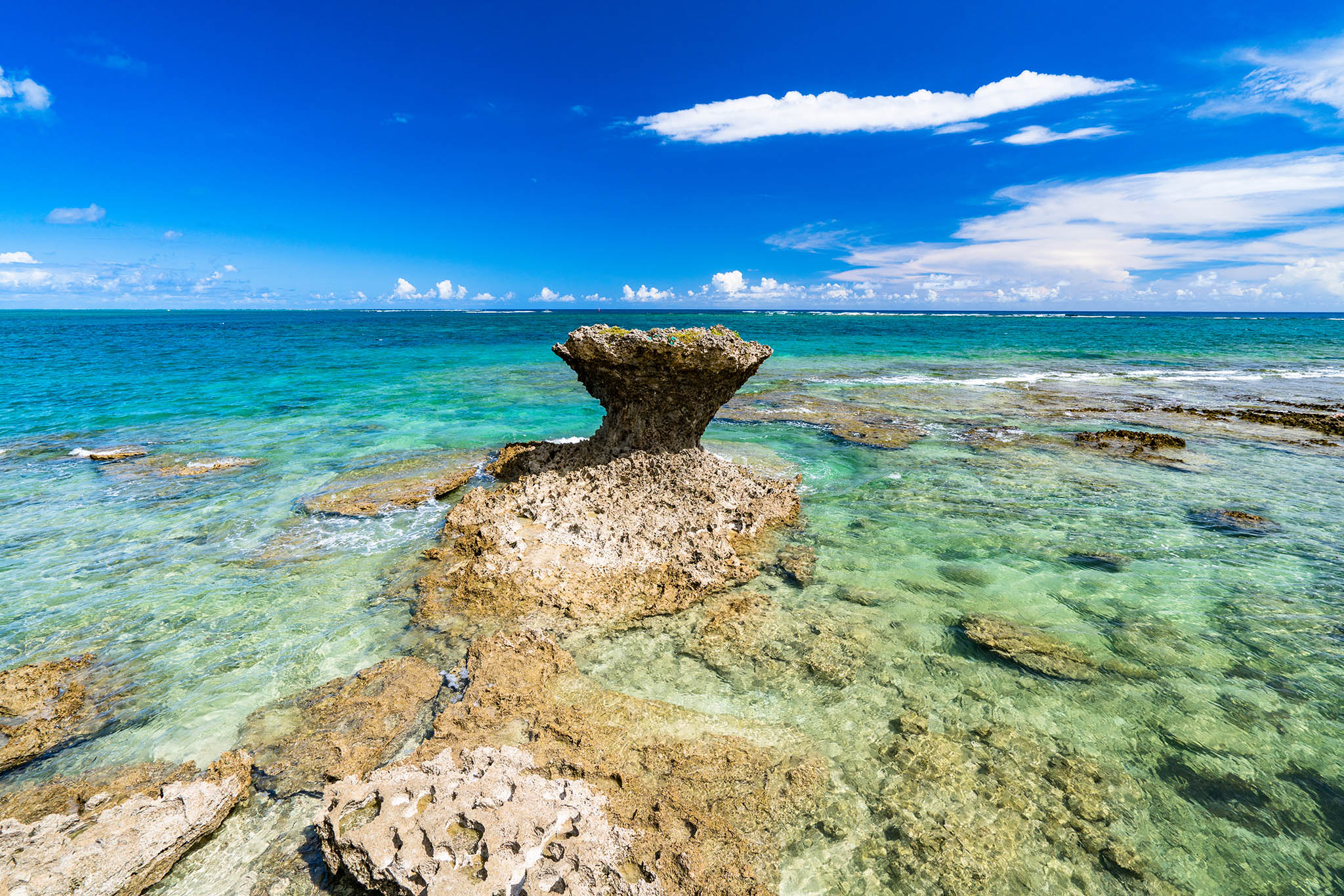 ou island ocean scenery