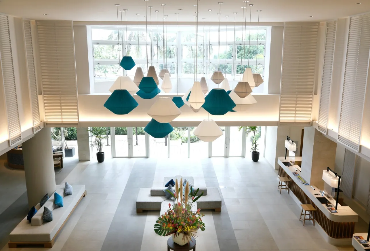 hotel breeze bay marina