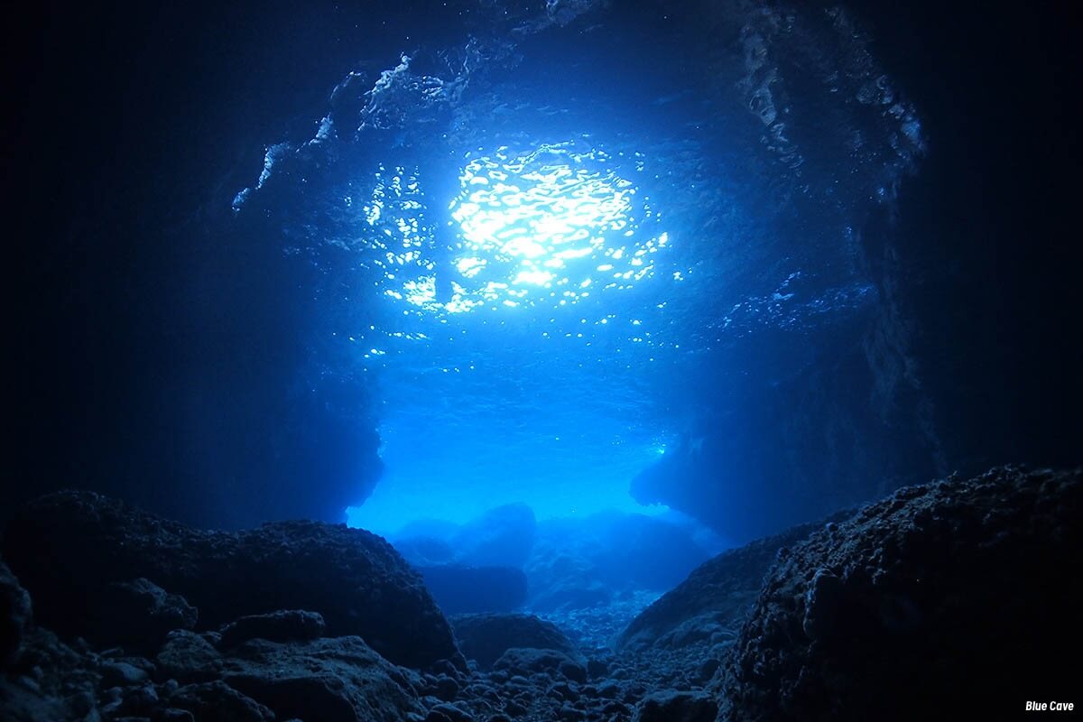 blue-cave-okinawa