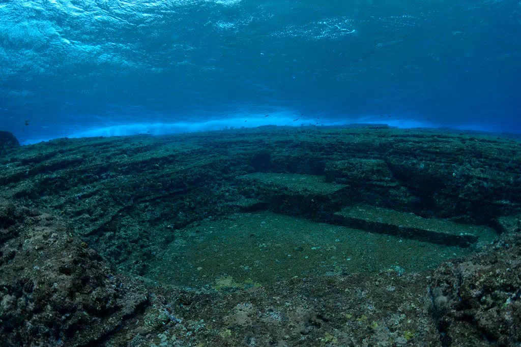 yonaguni underwater ruins