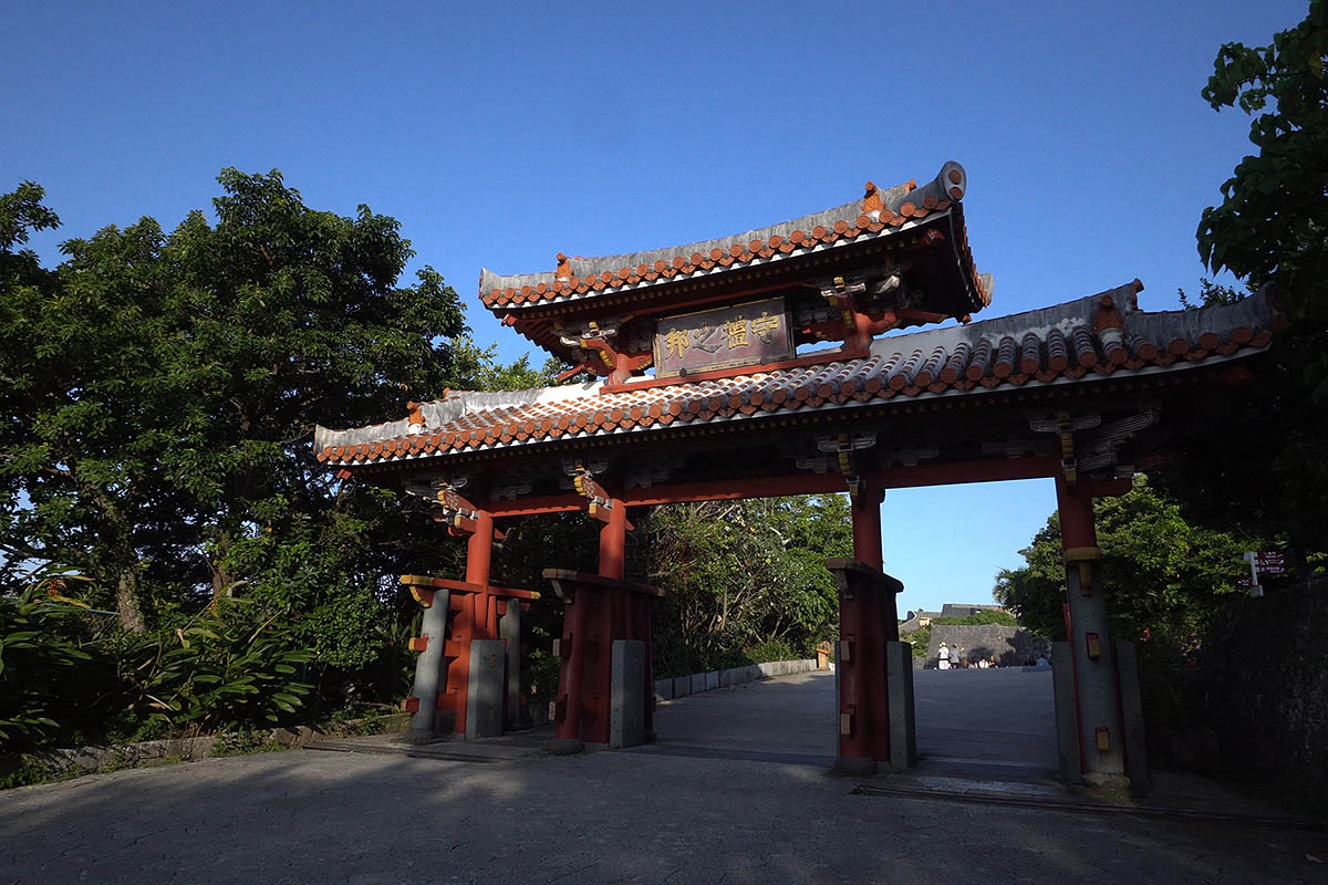shurijo-castle-shureimon-gate