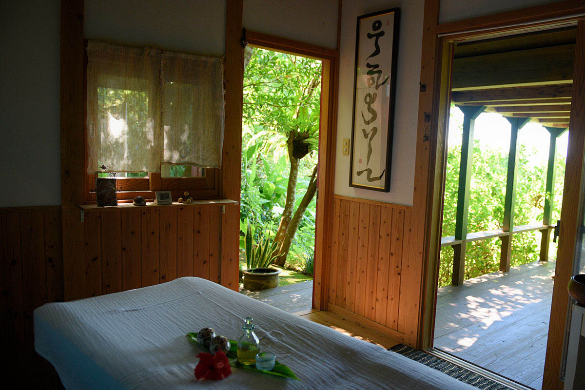 amamikiyo-massage-room-interior