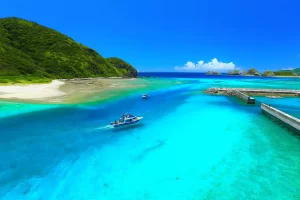 aka island port