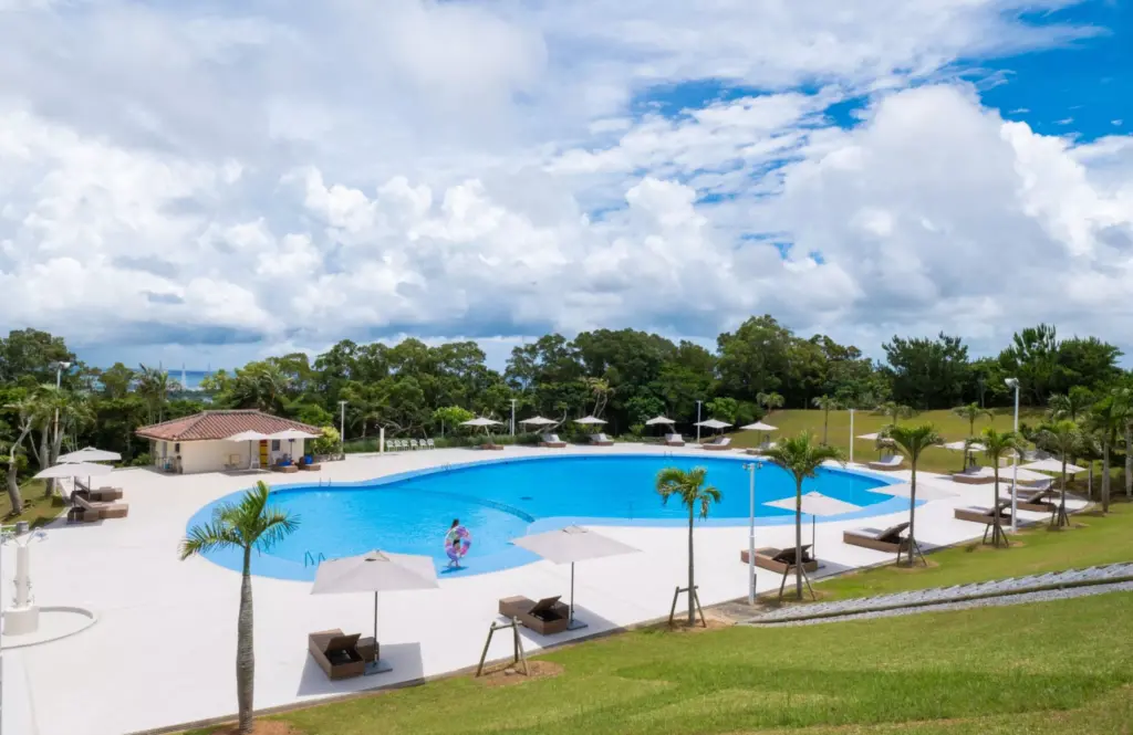 ANA Crowne Plaza Resort Okinawa Uruma Hills