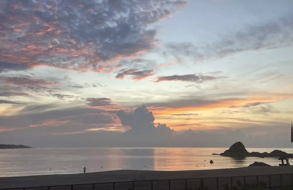 Kin Sunrise Beach