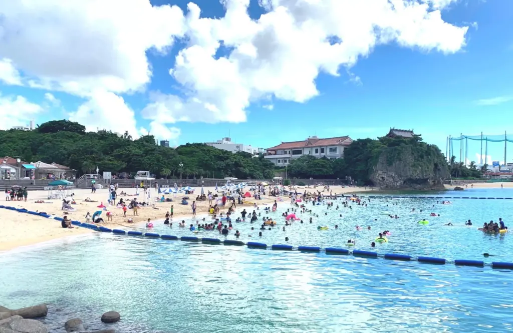 Naminoue Beach