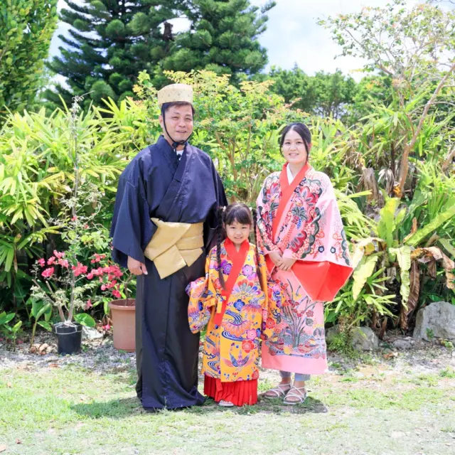Next up in our Ishigaki exploration for this month’s city-and-town spotlight—let’s visit a cultural gem that showcases the rich heritage of the Yaeyama Islands! 🌿

At Ishigaki Yaima Village, try on traditional costumes, enjoy live performances🎶, and meet friendly squirrel monkeys 🐒 and water buffalo🐃. Just a short ride from downtown, this photogenic village offers both indoor and open-air experiences—great for families, friends, or solo adventurers in a variety of weather conditions 🌤️📸

👉 Enjoyed our city-and-town spotlight series on Ishigaki? Let us know in the comments!

#Okinawa #Okinawaprefecture #Visitokinawa #Visitokinawajapan #Exploreokinawa #Discoverokinawa #Traveltips #Japantraveltips #Okinawatraveltips #Yaimavillage #Okinawaculture #Culturalvillage #Experience #Experientialvillage #Traditionalcostumes #Okinawatraditionalcostumes #Traditionalvillage #Ishigaki #Ishigakiisland #Okinawaishigaki #Ishigakiokinawa #Nature #Okinawanature #Islandadventure #Hiddenspot #Hiddengem #Okinawahiddengem #Natureculture #Okinawasggo